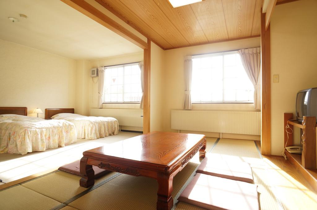 Hotel Madarao Iiyama Habitación foto